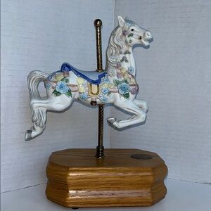 Vintage Westland Porcelain Carousel Horse Limited Edition 2563/9000 Music Box